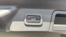 Land Rover Range Rover Velar 3.0 D300 MHEV R-Dynamic SE 5dr Auto Diesel Estate